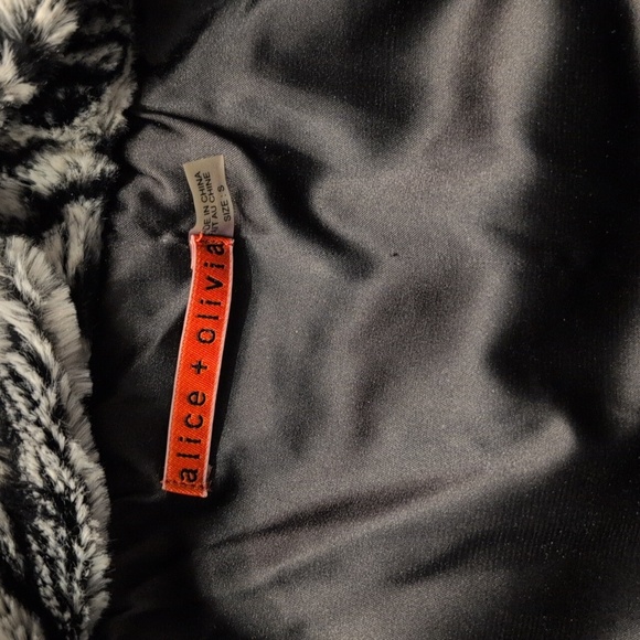 Alice + Olivia Black and White Faux Fur Jacket - Picture 4 of 6